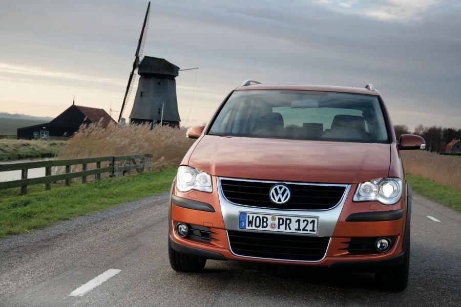  Volkswagen CrossTouran TSI 2007 года  (фото 18 из 46)
